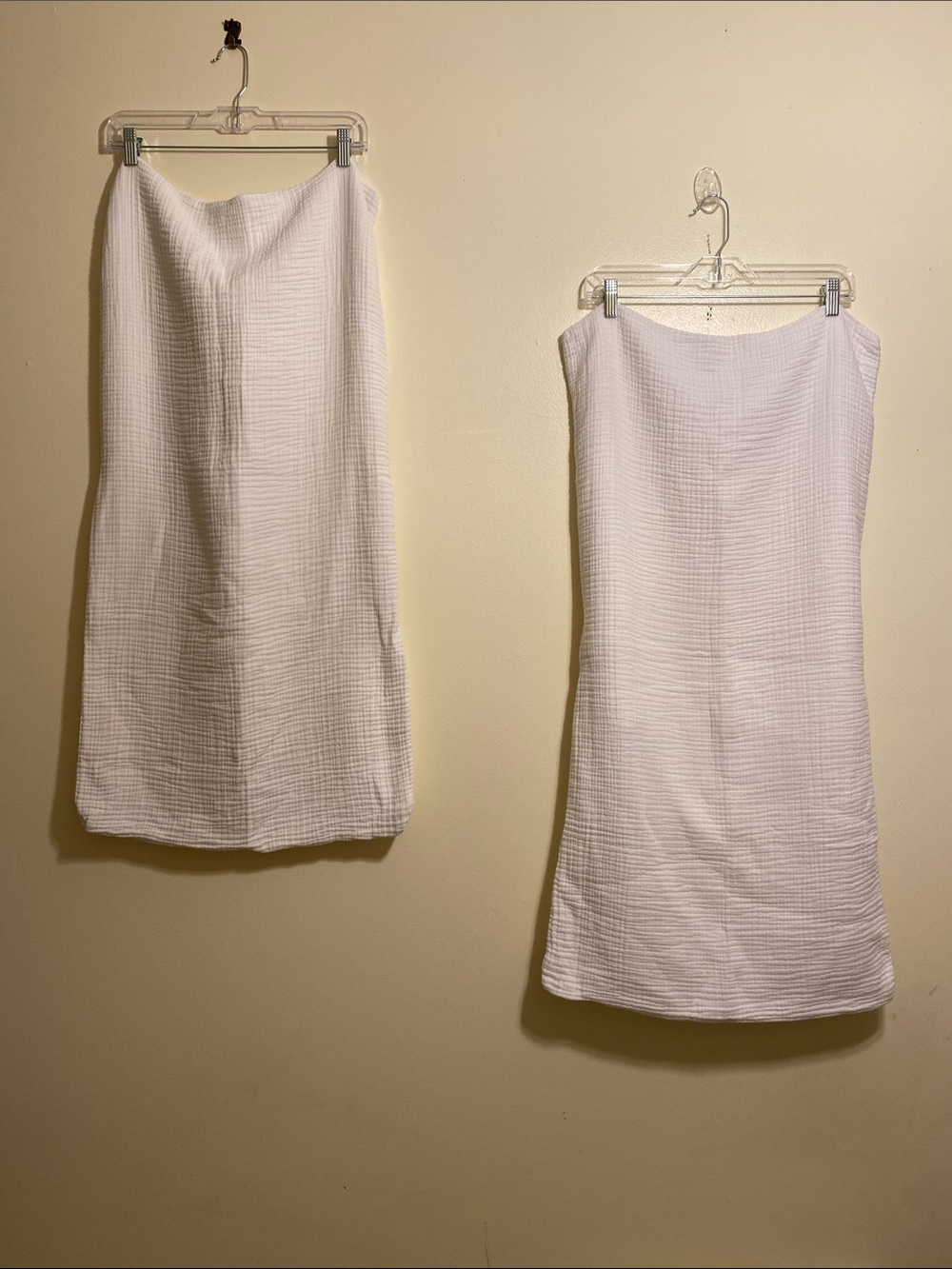 Parachute White Muslin Cotton 2 King Size Pillowcase.